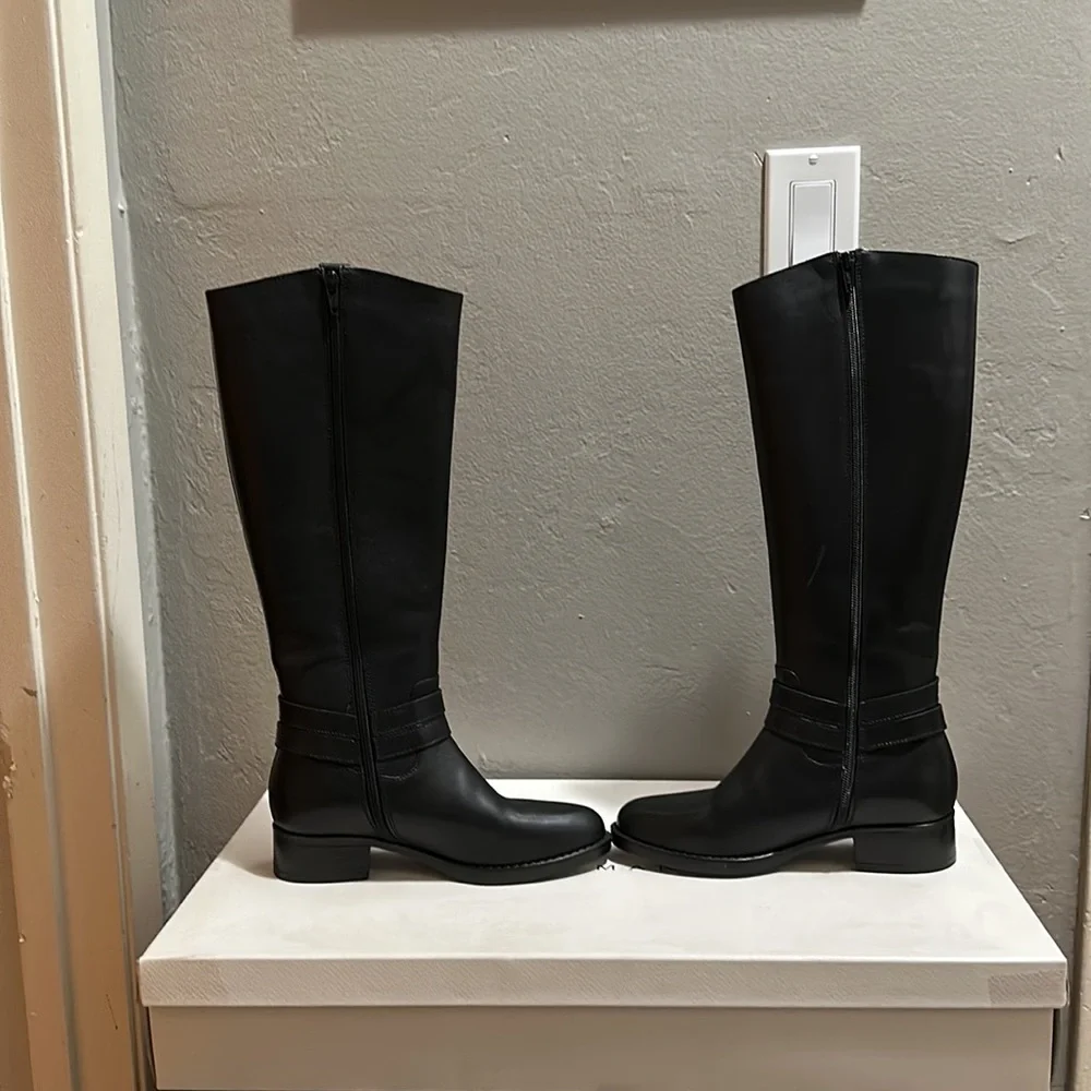 Chelsea & Violet boots - Picture 3 of 10